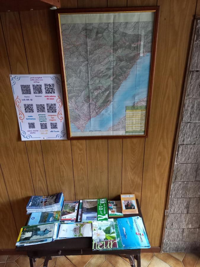 Antica Casa Al Lago Oggebio エクステリア 写真