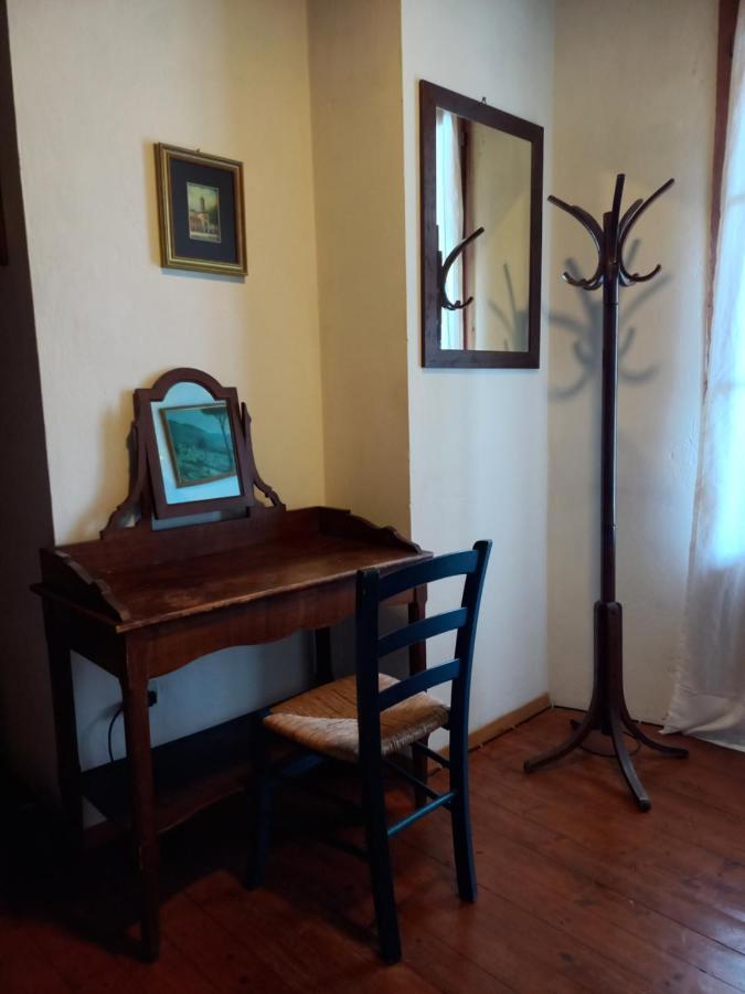 Antica Casa Al Lago Oggebio エクステリア 写真